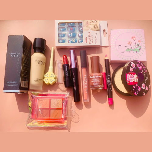 Party Deal 10 in 1 Box All products are brand products very Affordable 🥰 - Zaib store