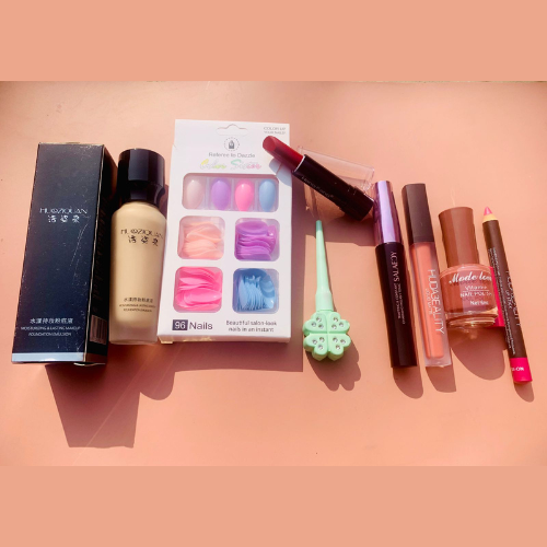 Princess  Deal 8 in 1 Box All products are brand products very Affordable ❤️‍🔥 - Zaib store